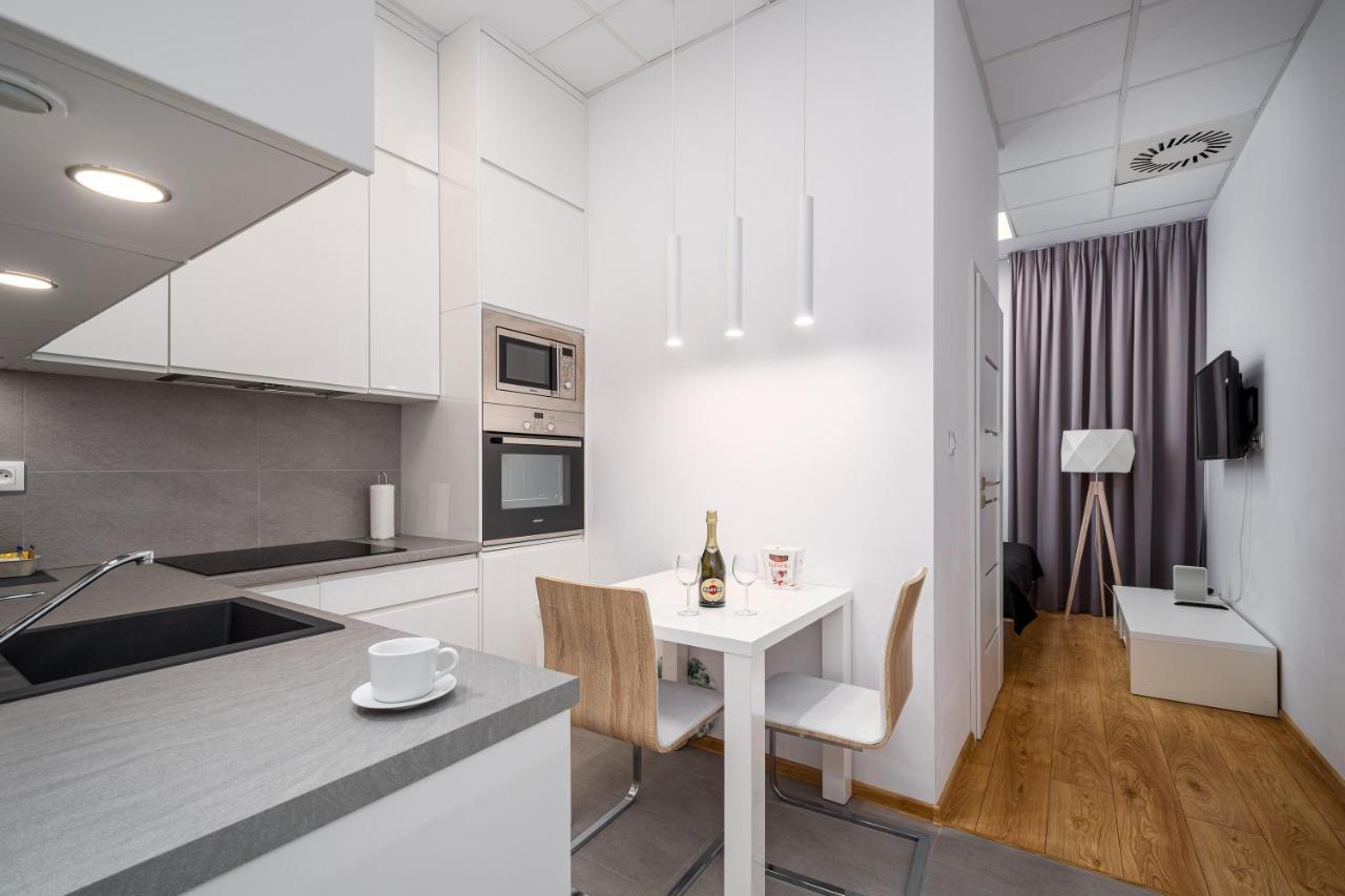 Varsovla Apartments Экстерьер фото